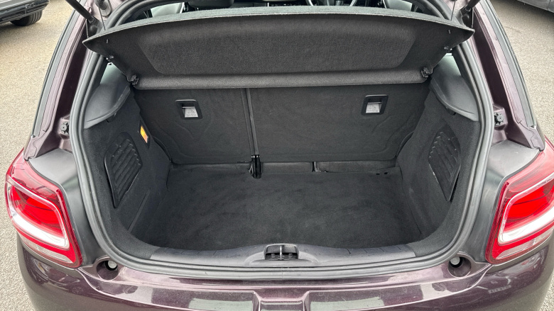 DS 3 1.2 PureTech 82 Chic 3dr Petrol Hatchback